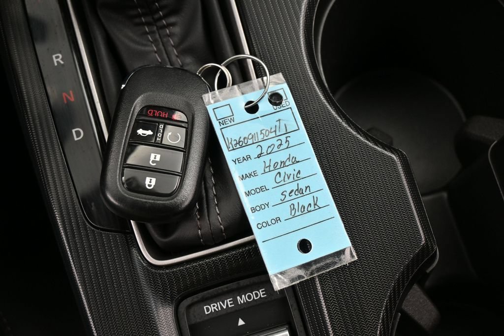 Used 2025 Honda Civic Sport image 26