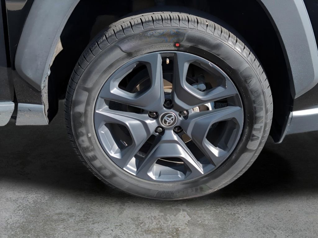 Used 2024 Toyota RAV4 Adventure AWD/4WD image 34