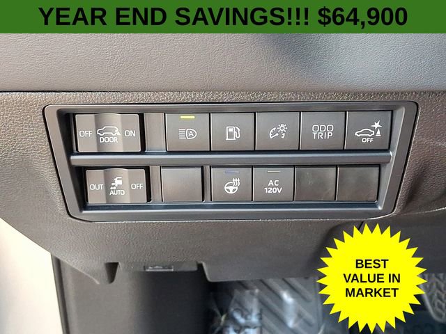 Used 2024 Toyota Sequoia Platinum image 32