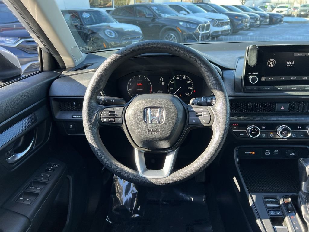 Used 2025 Honda CR-V EX image 16