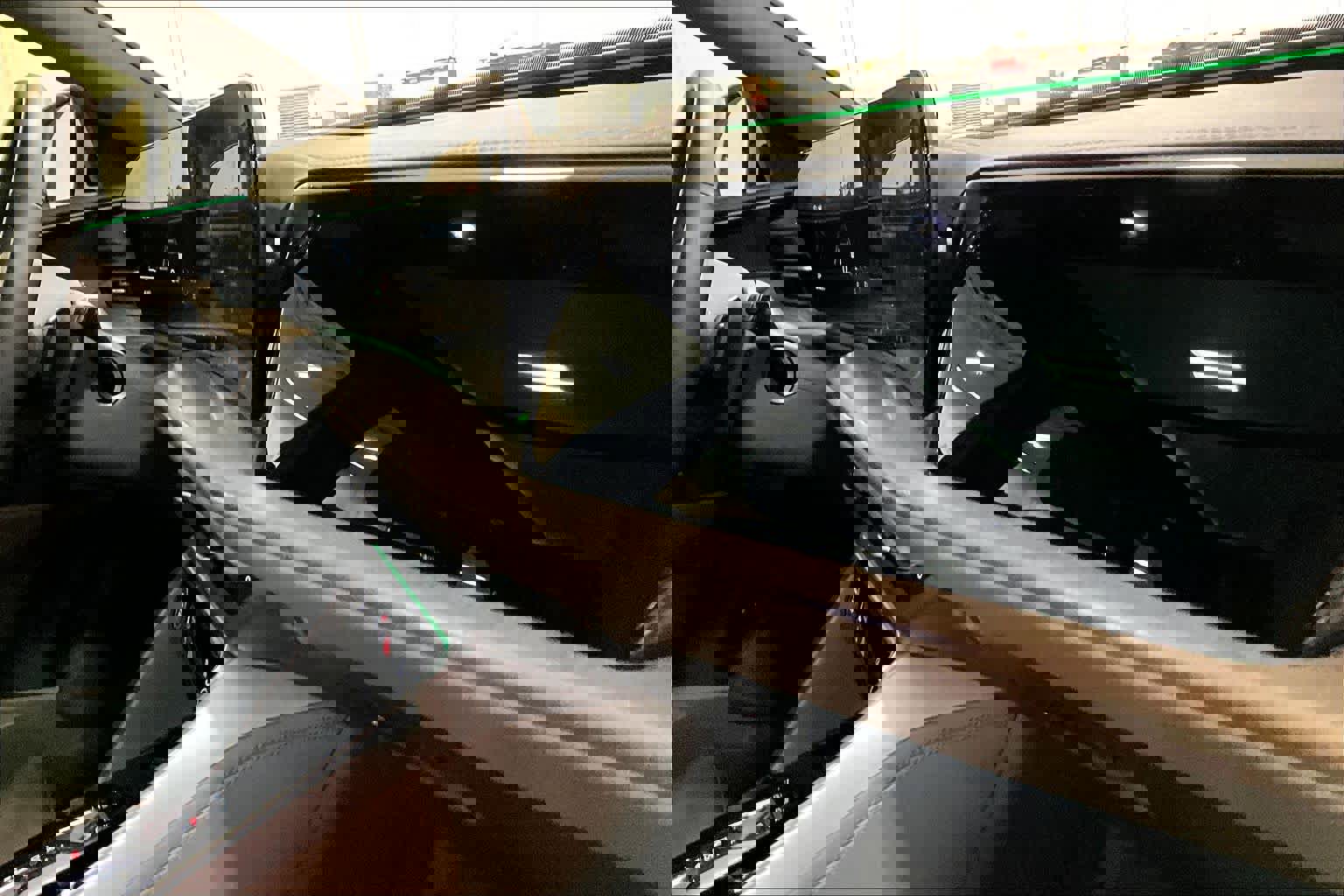 Used 2025 Audi Q5 Premium w/ Convenience Package image 18