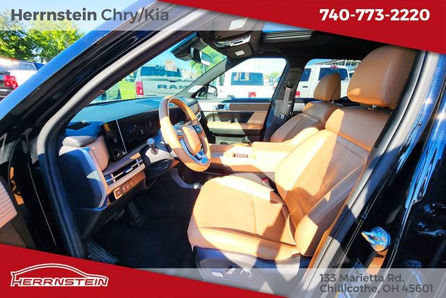 Used 2025 Hyundai Santa Fe Limited AWD/4WD image 25