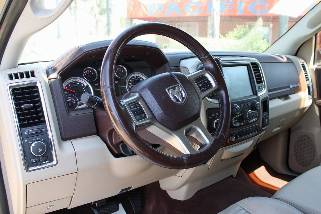 Used 2014 RAM 2500 Laramie w/ Convenience Group AWD/4WD image 17