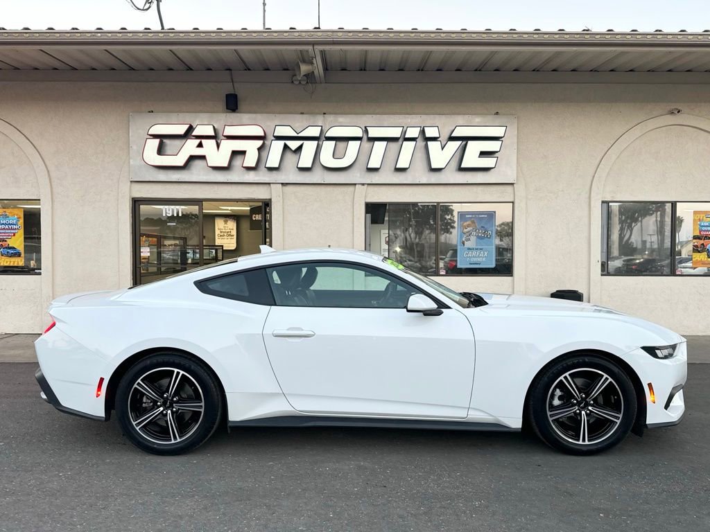 Used 2024 Ford Mustang Premium RWD image 3