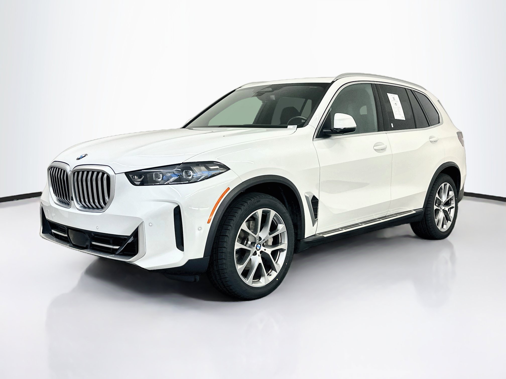Used 2026 BMW X5 xDrive40i AWD/4WD image 3
