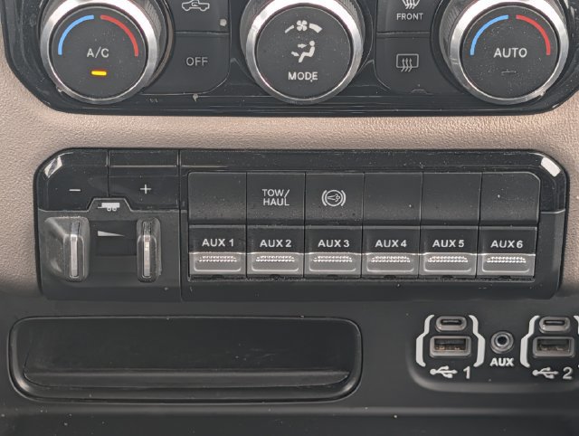 Used 2022 RAM 3500 Laramie AWD/4WD image 27
