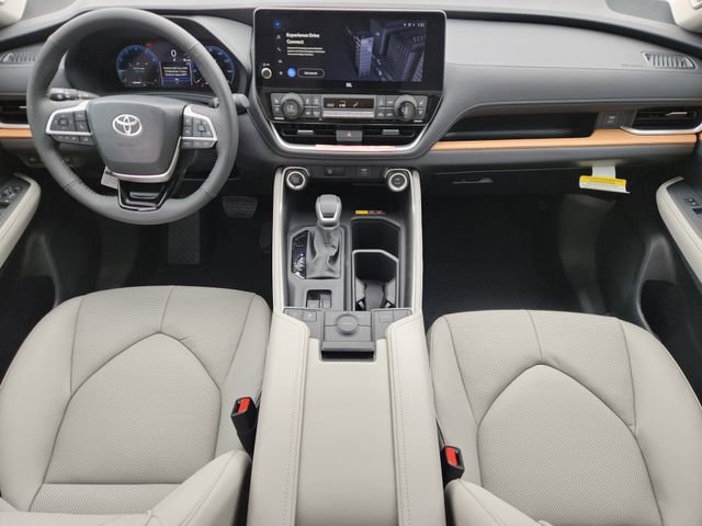 New 2026 Toyota Grand Highlander FWD image 24