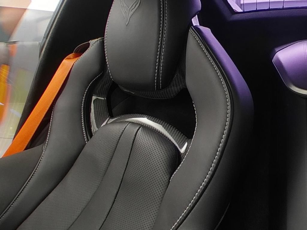 Used 2023 Chevrolet Corvette Stingray Premium Conv w/ Z51 Performance Package RWD image 9