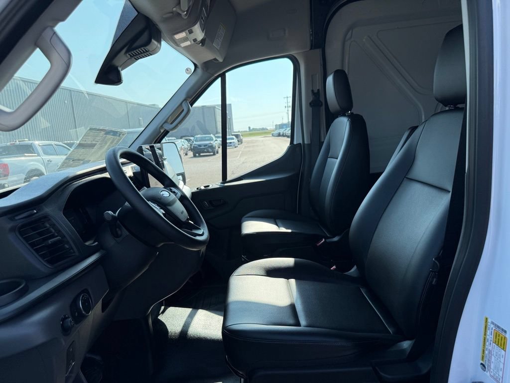 New 2026 Ford Transit 250 148 Medium Roof RWD image 5