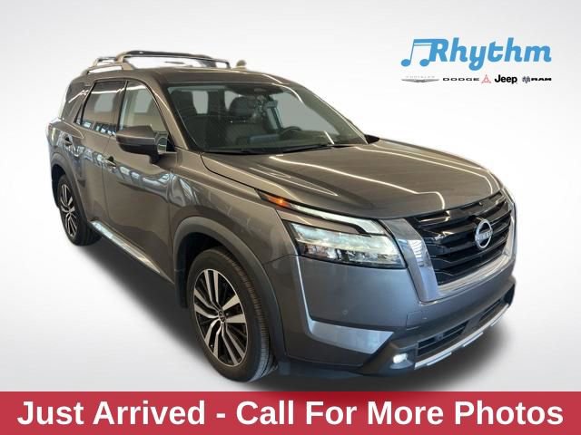 Used 2023 Nissan Pathfinder Platinum w/ Cargo Package