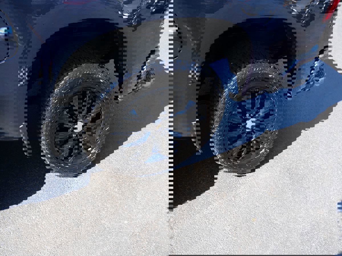 Used 2020 Chevrolet Silverado 1500 Custom w/ Custom Value Package image 28