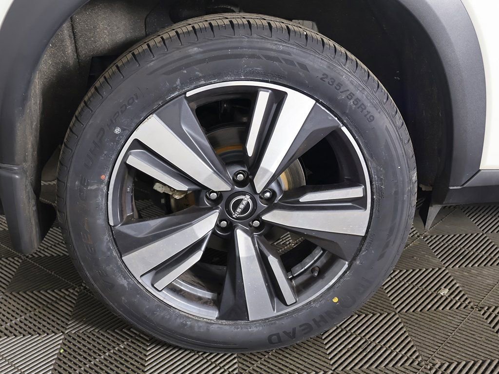 Used 2023 Nissan Rogue SL w/ SL Premium Package image 23