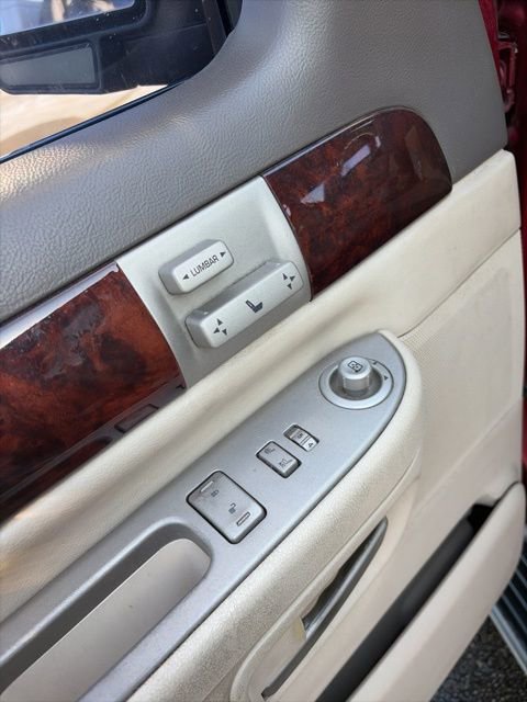 Used 2004 Lincoln Aviator AWD image 12