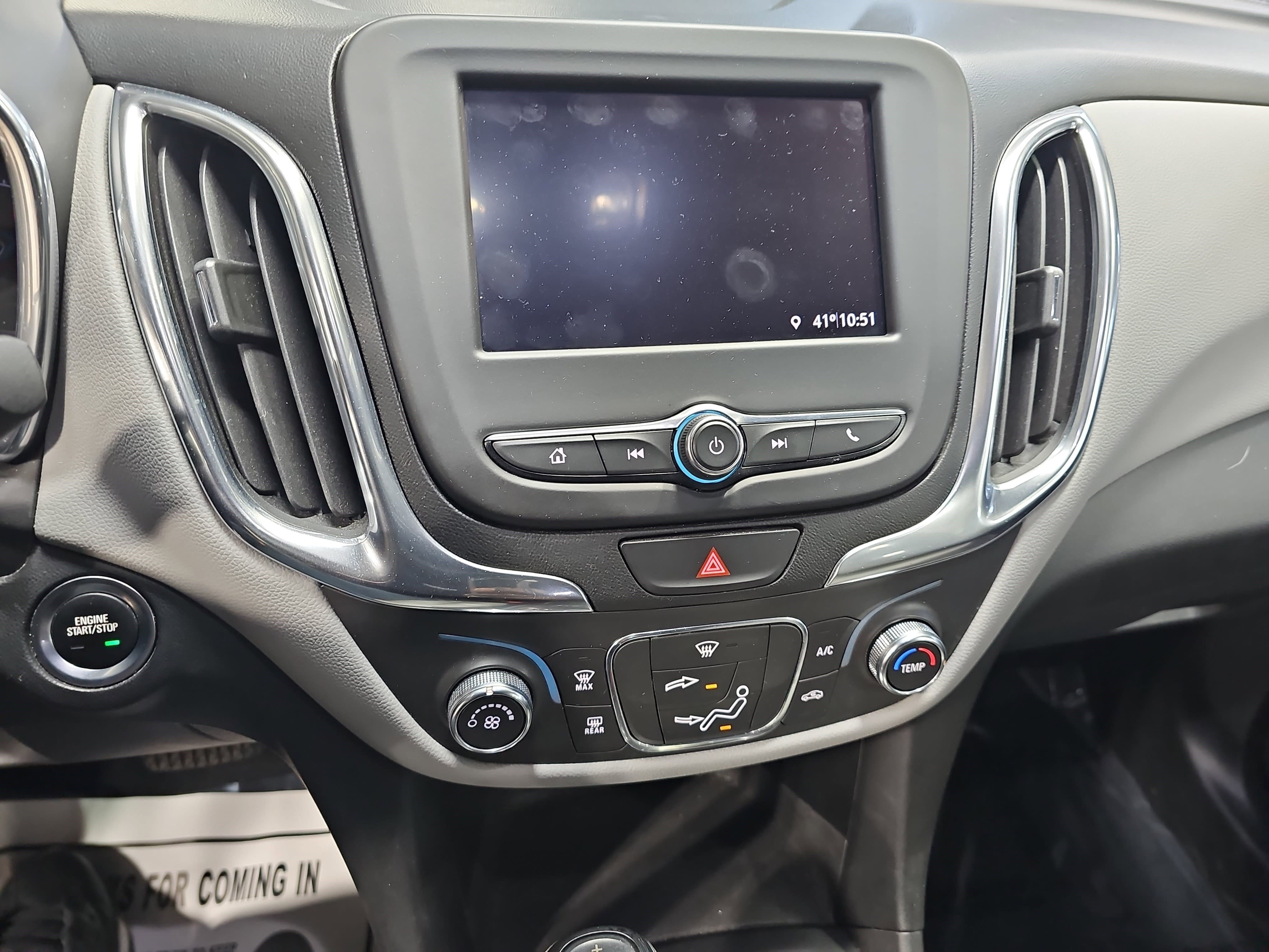 Used 2021 Chevrolet Equinox LT image 20