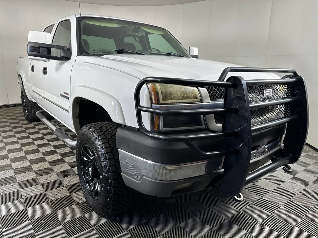 Used 2004 Chevrolet Silverado 2500 LS w/ Heavy-Duty Power Package RWD image 7