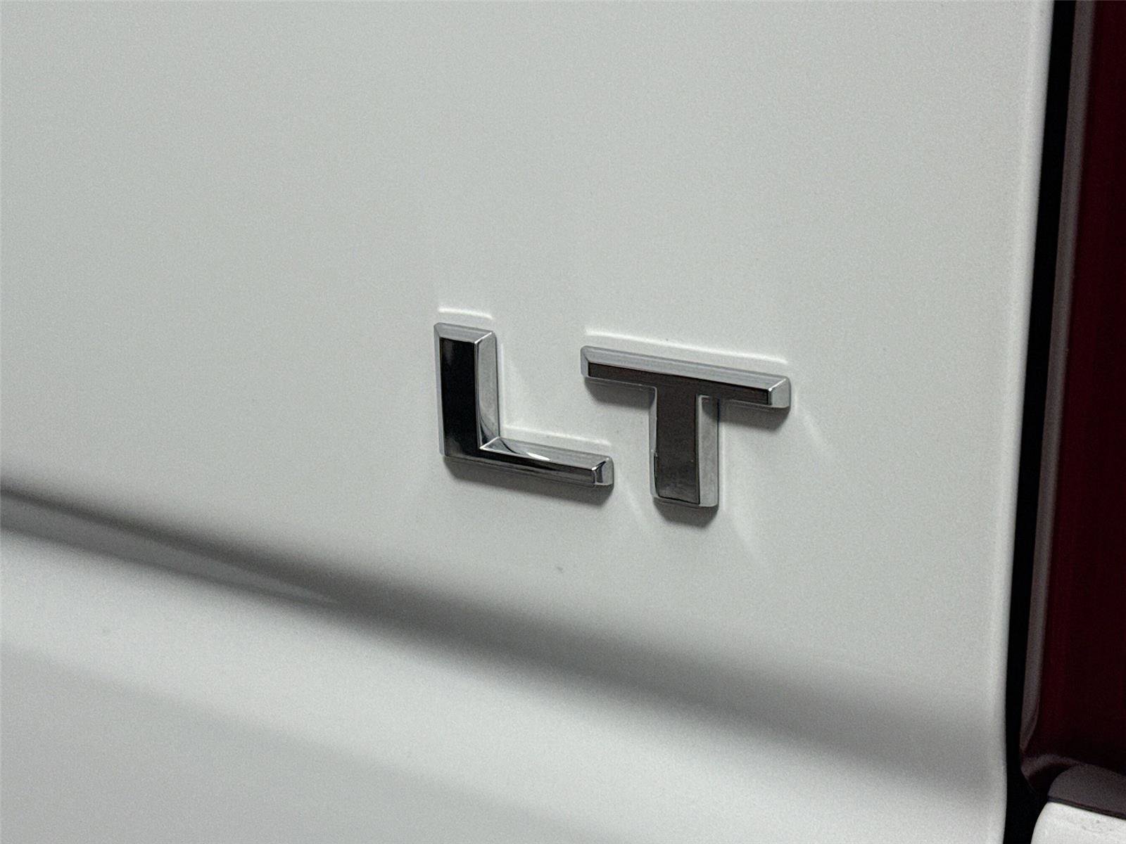 Used 2020 Chevrolet Silverado 1500 LT w/ Trailering Package image 14