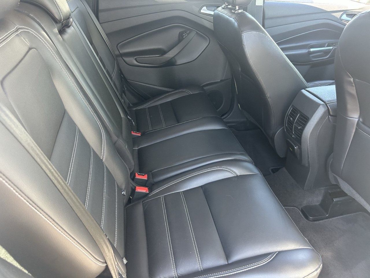 Used 2019 Ford Escape Titanium AWD/4WD image 15
