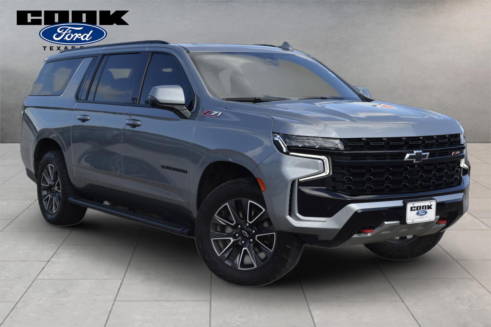 Used 2023 Chevrolet Suburban Z71 w/ Off-Road Capability Package AWD/4WD image 2
