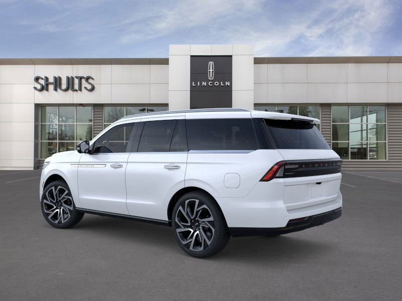 New 2026 Lincoln Navigator Reserve image 4
