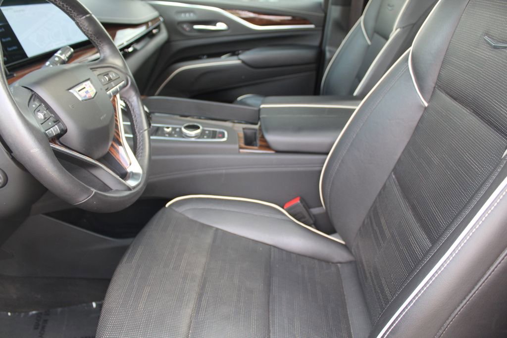 Used 2021 Cadillac Escalade ESV Premium Luxury w/ Driver Assist Tech Package AWD/4WD image 21