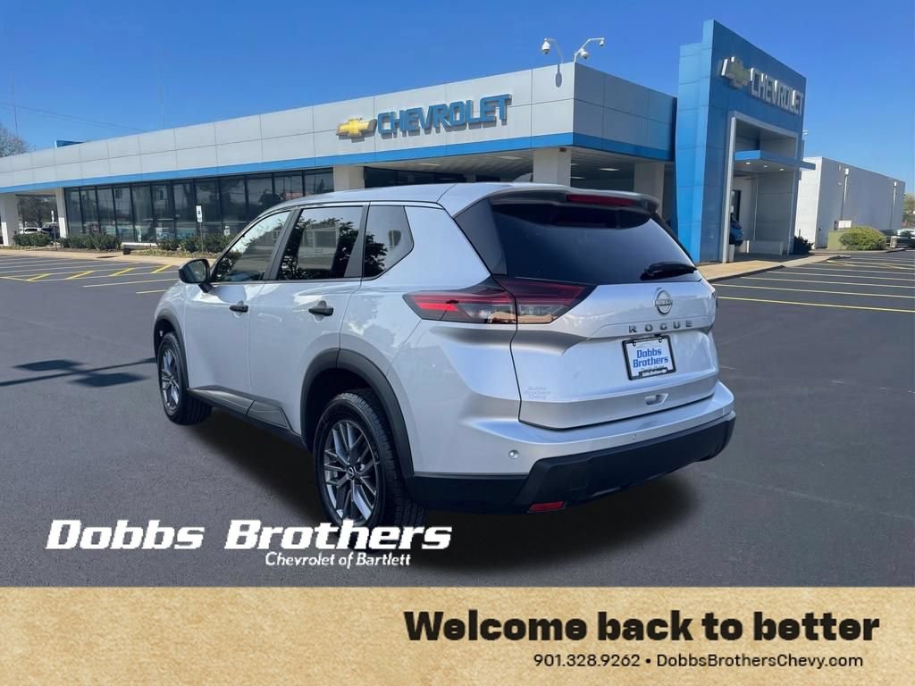 Used 2024 Nissan Rogue S FWD image 6