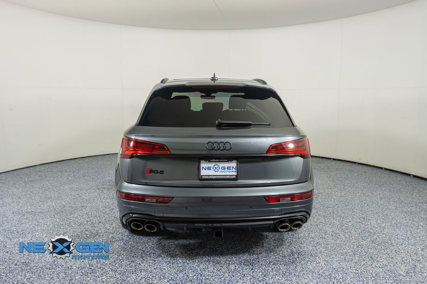 Used 2024 Audi SQ5 Prestige image 6