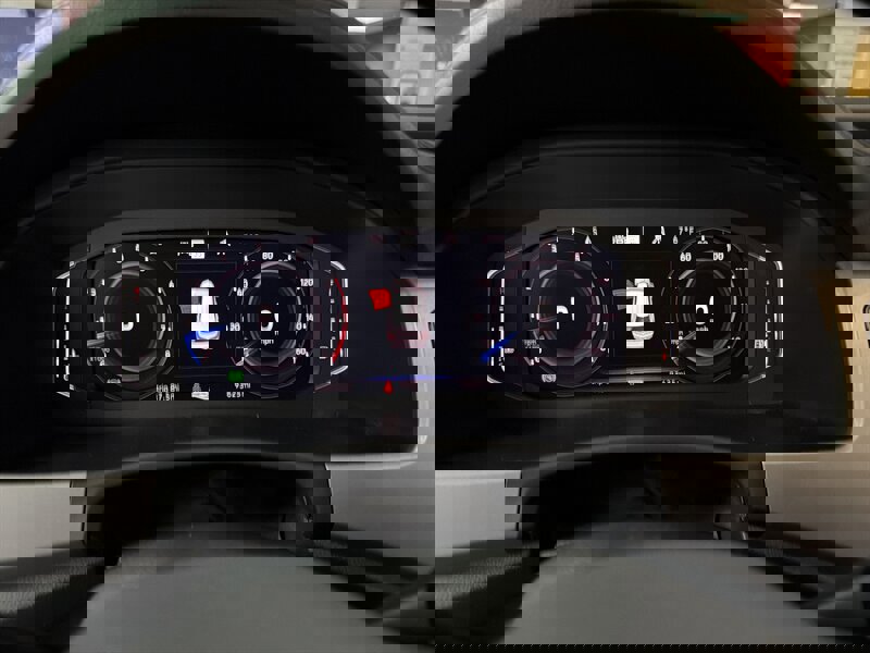 Used 2020 Volkswagen Atlas Cross Sport SEL R-Line AWD/4WD image 12