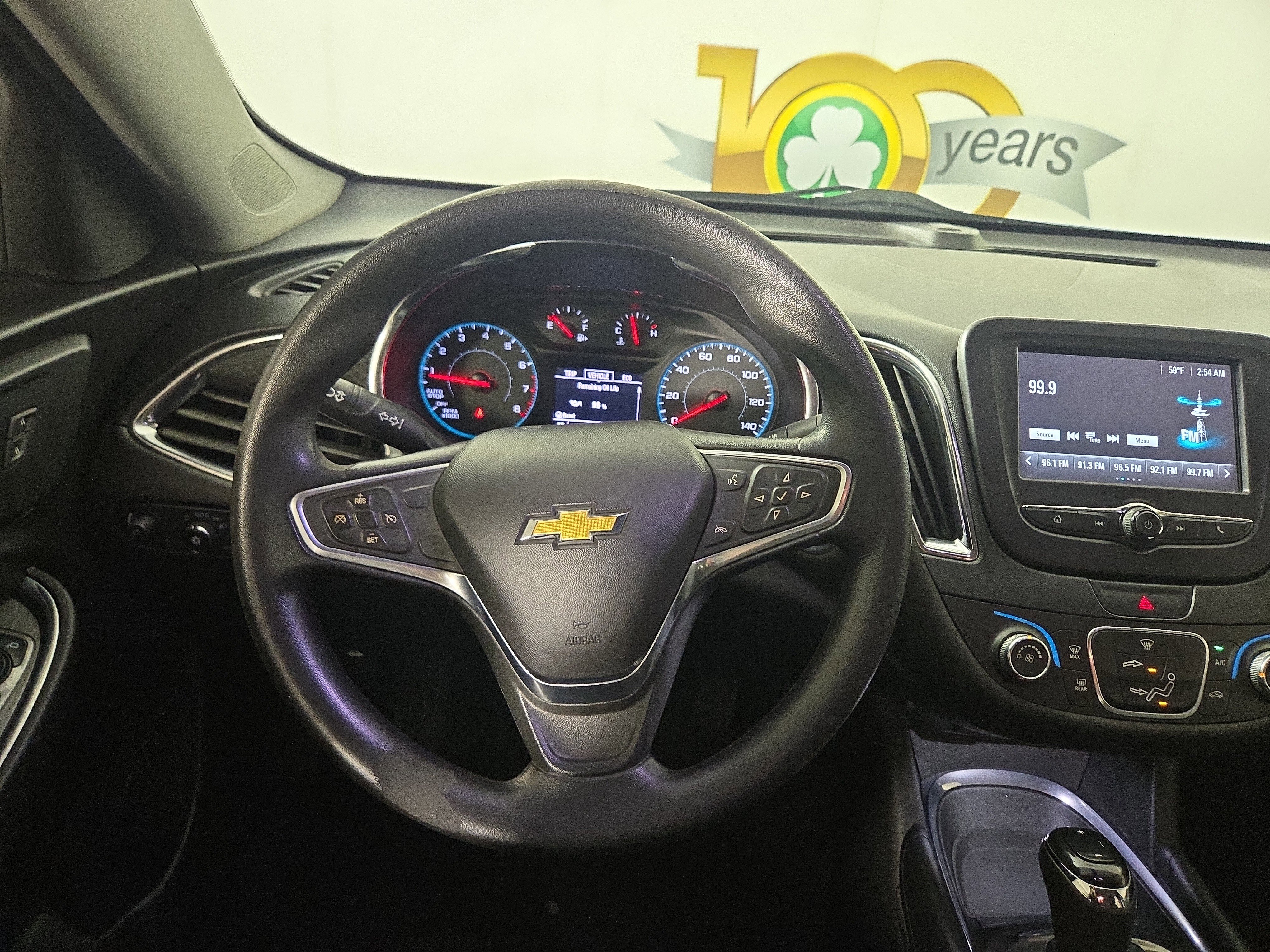 Used 2018 Chevrolet Malibu LT FWD image 13