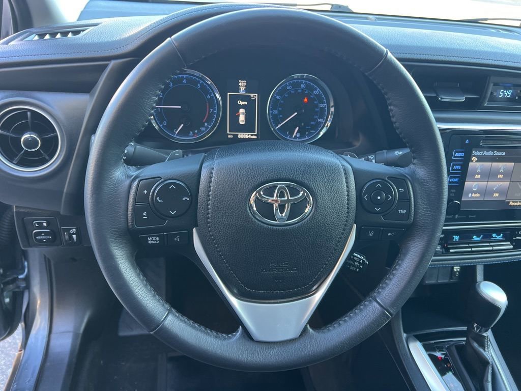 Used 2018 Toyota Corolla SE w/ SE Premium Package image 15