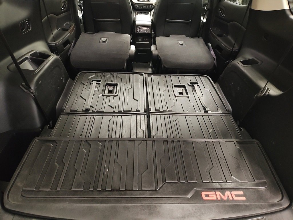 Used 2022 GMC Acadia Denali w/ Denali Ultimate Package image 17