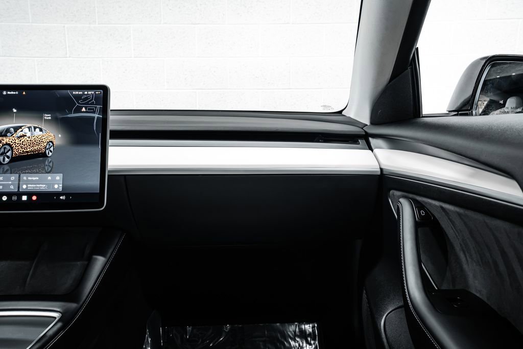 Used 2023 Tesla Model 3 Standard Range image 26
