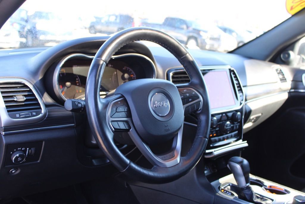 Used 2019 Jeep Grand Cherokee Limited image 18