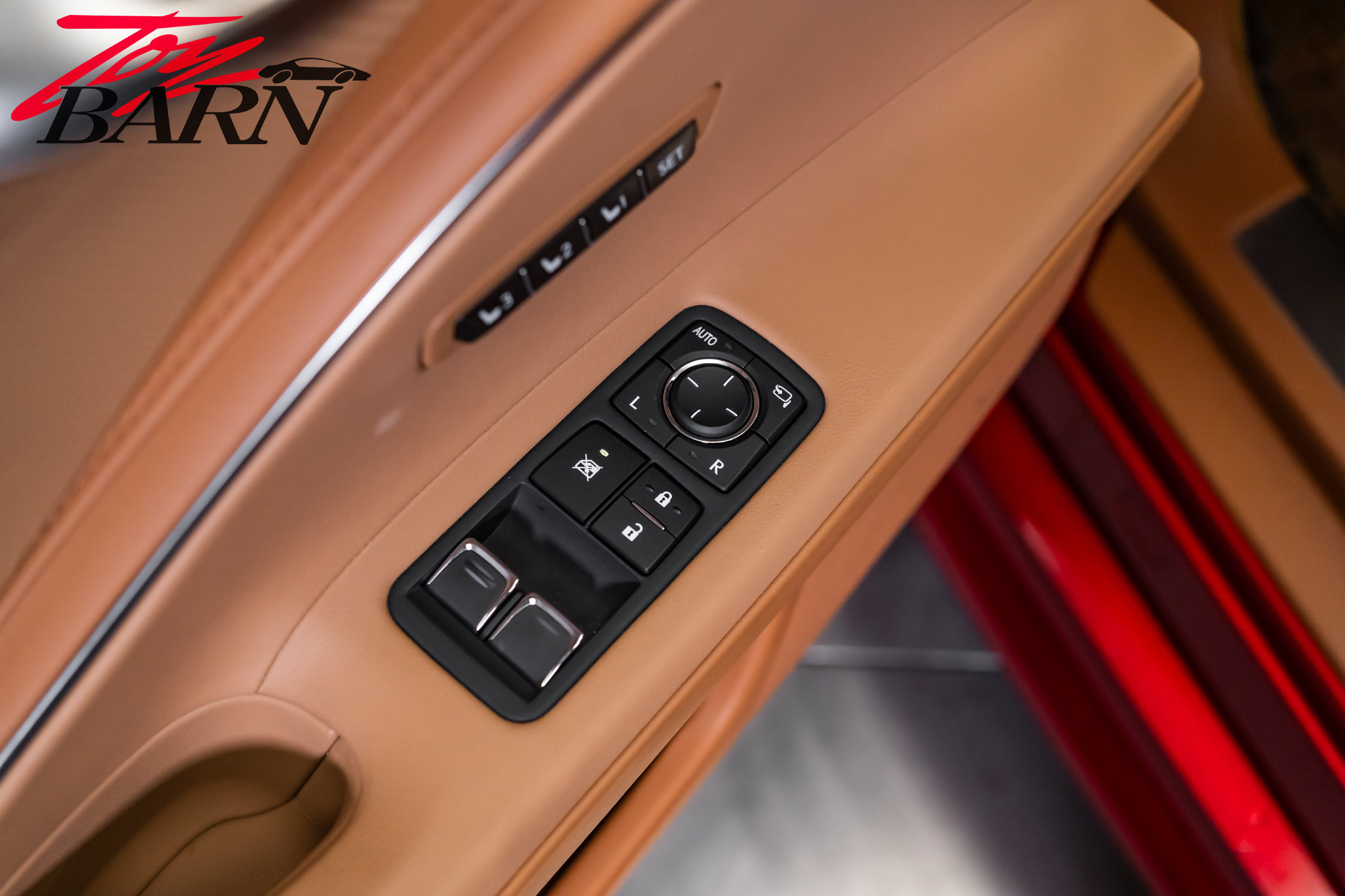 Used 2022 Lexus LC 500 Convertible w/ Touring Package RWD image 26
