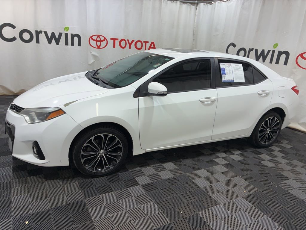 Used 2016 Toyota Corolla S w/ Driver Convenience Package image 4