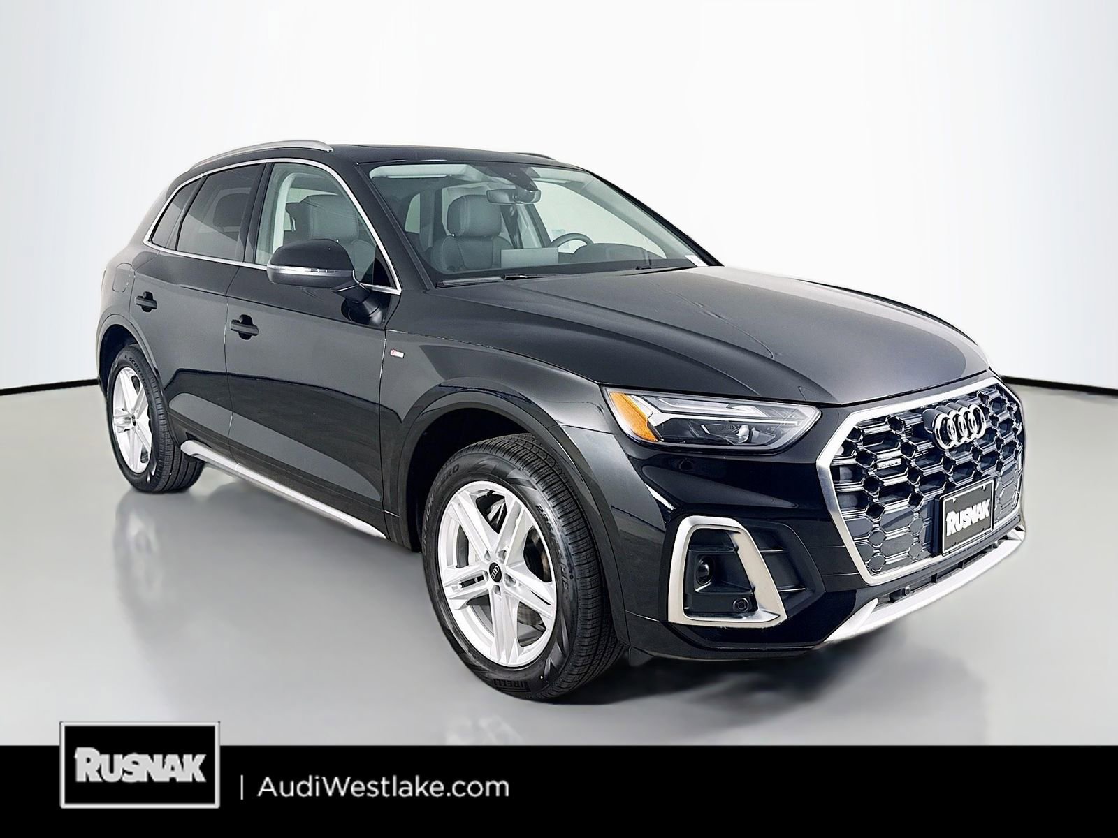 New 2024 Audi Q5 e Premium