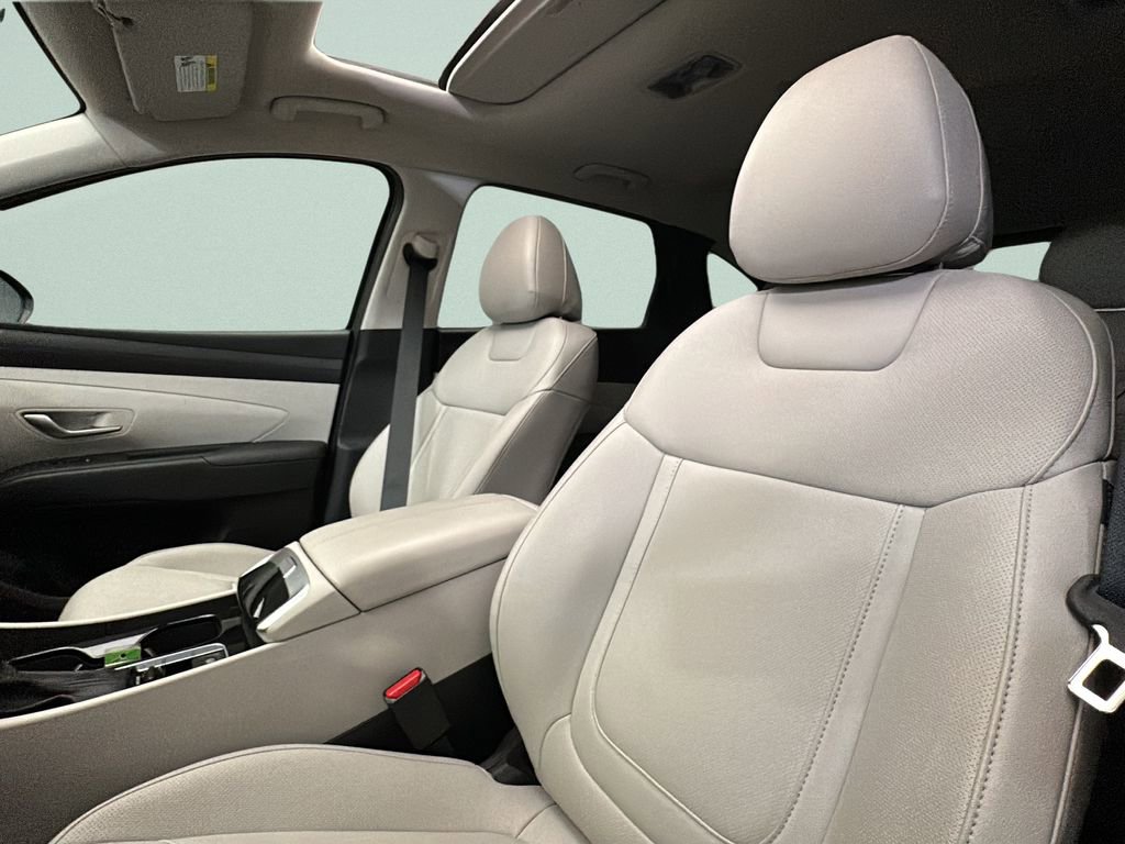 Certified 2025 Hyundai Tucson SEL image 9