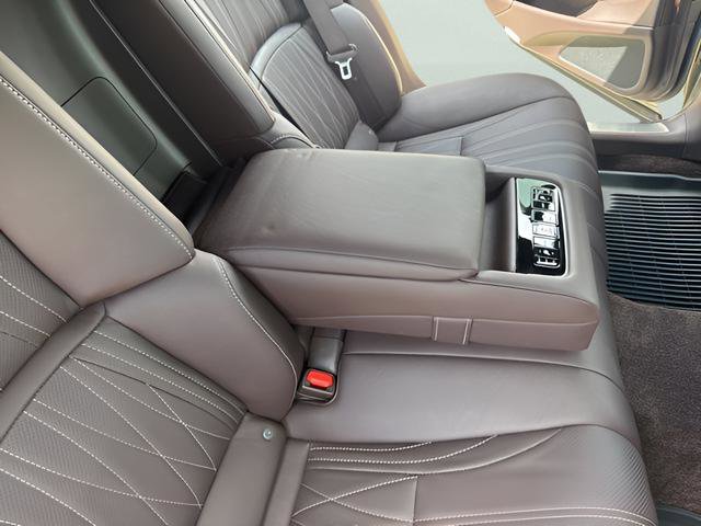 Used 2018 Lexus LS 500 w/ Interior Upgrade Package image 39