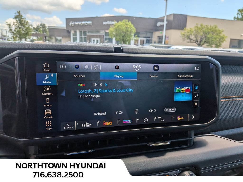 Used 2026 Jeep Gladiator Mojave AWD/4WD image 21