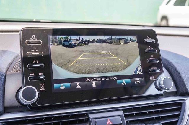 Used 2021 Honda Accord Touring image 32