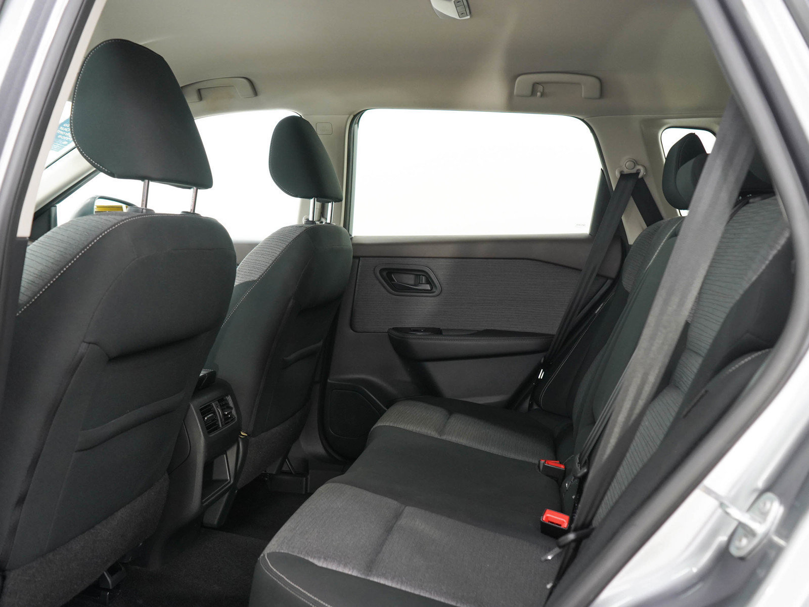 Used 2021 Nissan Rogue S FWD image 14