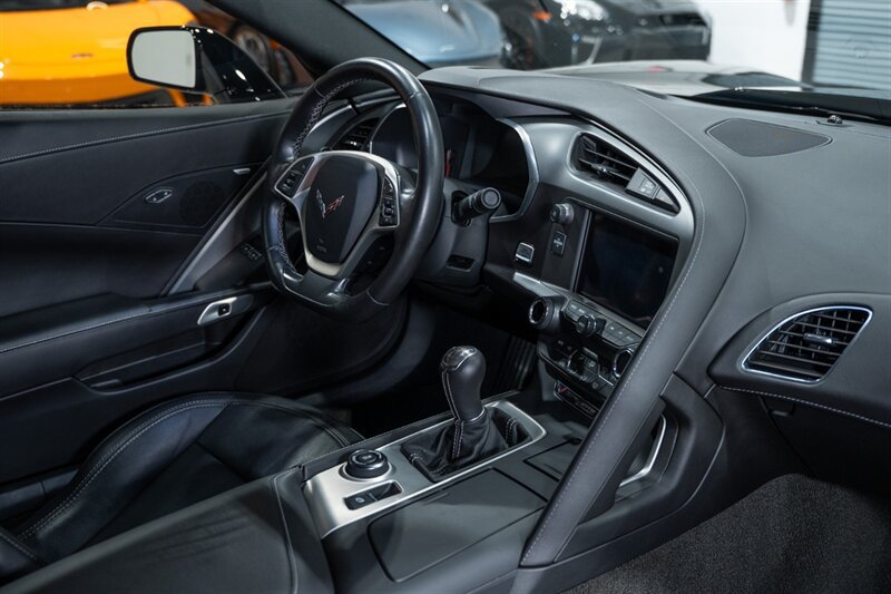 Used 2017 Chevrolet Corvette Stingray Coupe w/ Z51 1LT w/ Battery Protection Package RWD image 53