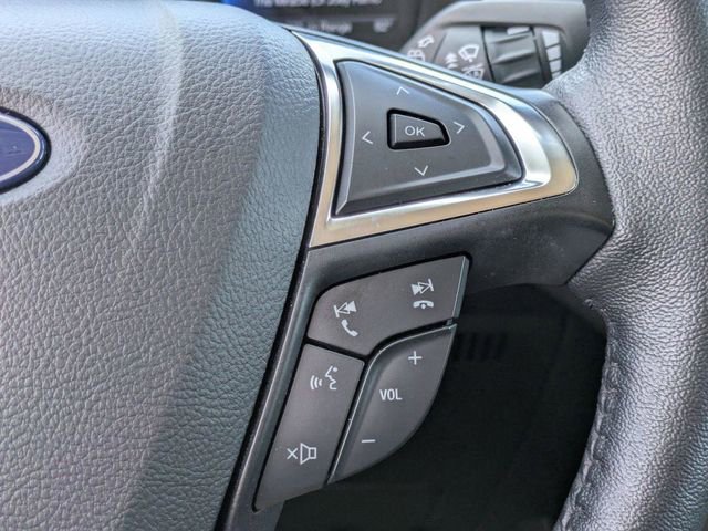 Used 2024 Ford Edge Titanium image 28