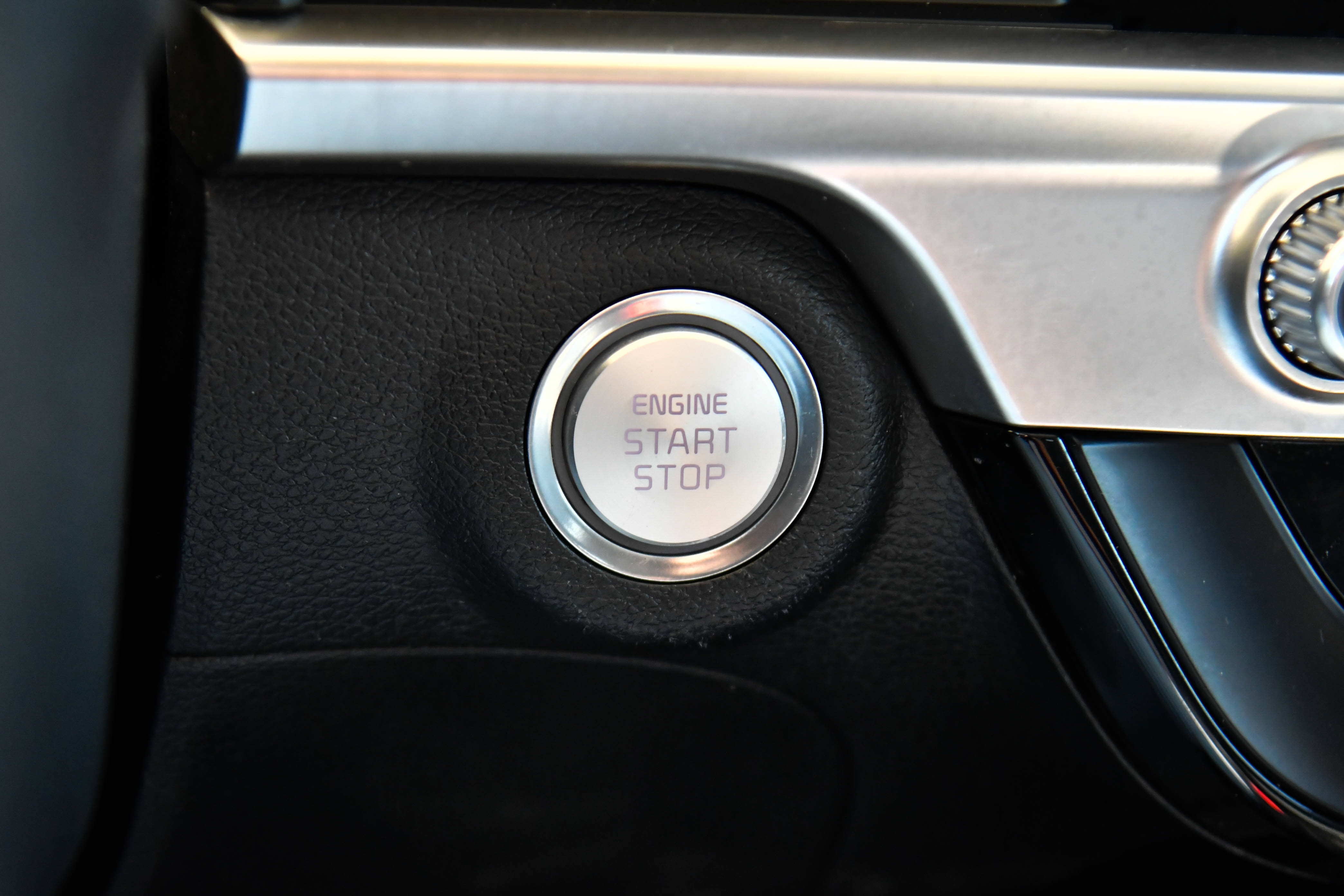 Used 2023 Kia Telluride LX AWD/4WD image 28