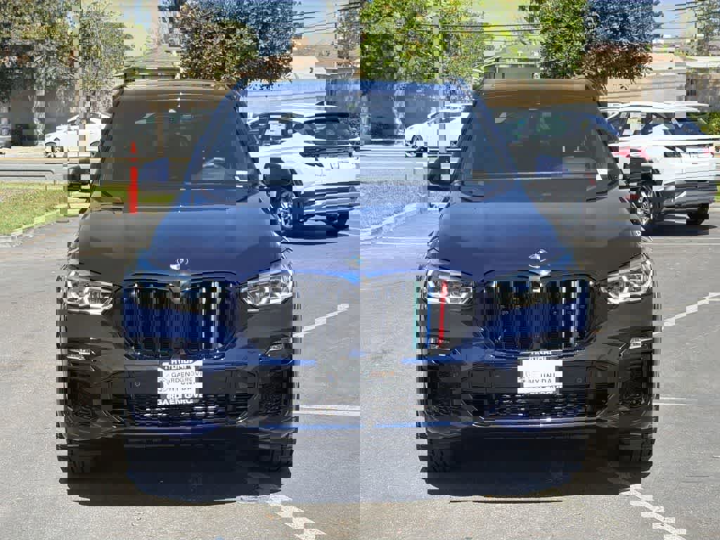 Used 2021 BMW X5 M50i w/ Executive Package image 2