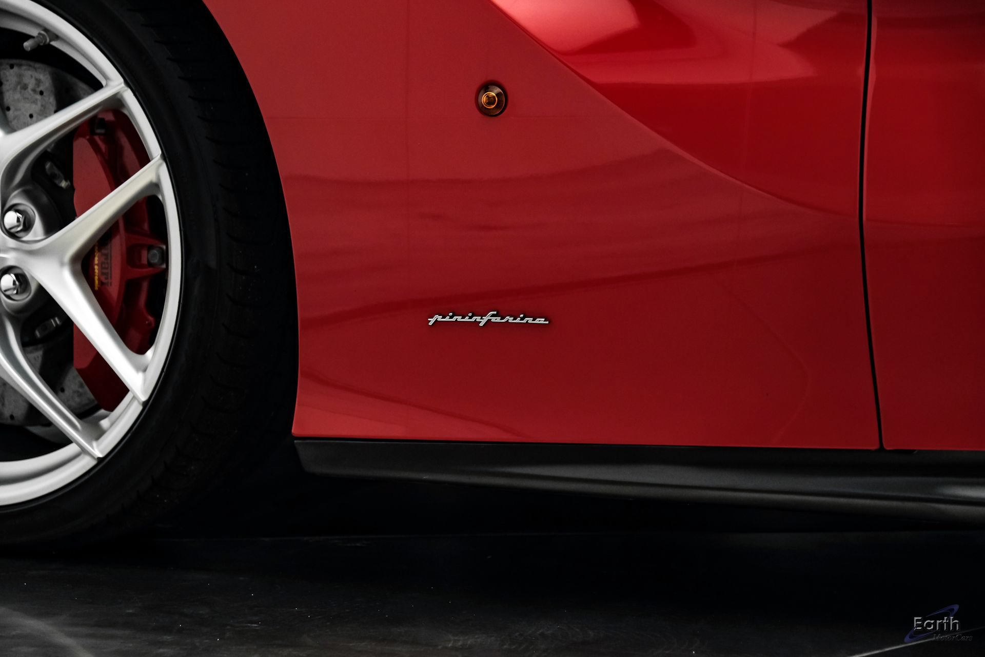 Used 2017 Ferrari F12 Berlinetta RWD image 32