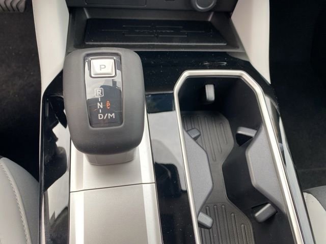 New 2025 Mitsubishi Outlander SE image 33