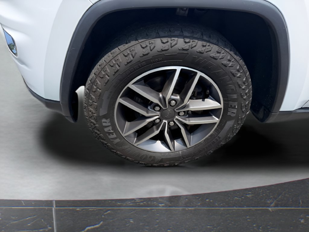 Used 2020 Jeep Grand Cherokee Laredo w/ Quick Order Package 2BN North AWD/4WD image 9