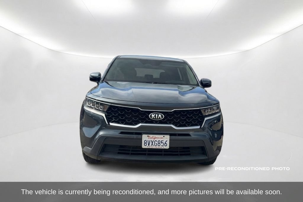 Used 2021 Kia Sorento LX FWD image 2