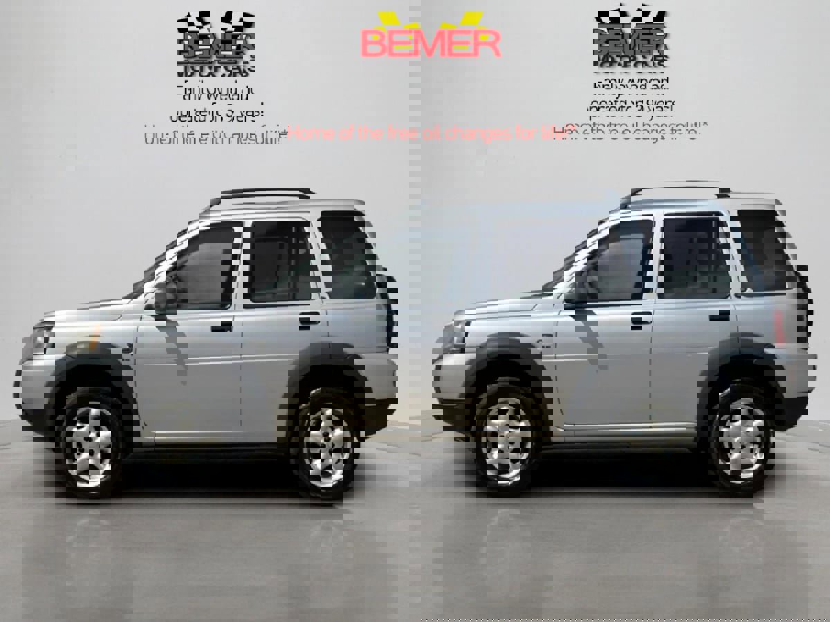 Used 2004 Land Rover Freelander SE image 2