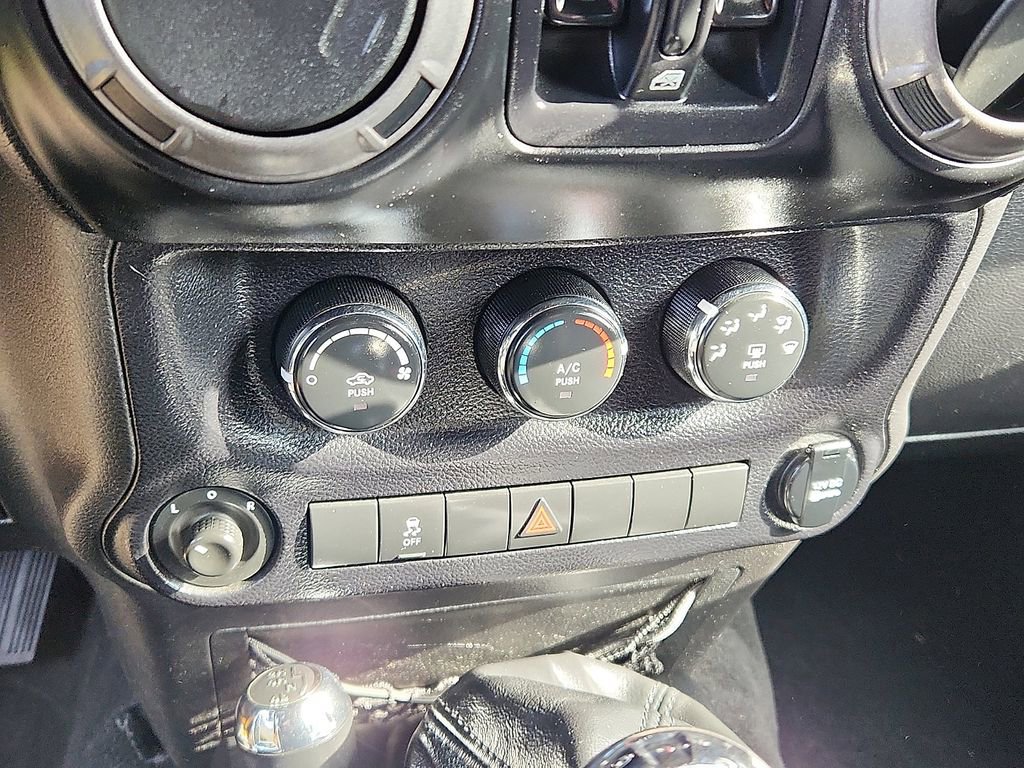 Used 2014 Jeep Wrangler Unlimited Sport w/ Quick Order Package 23S image 9